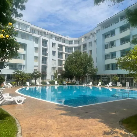 Yassen - Apartma 41 S Vyhledem Na Bazen Appartement *
