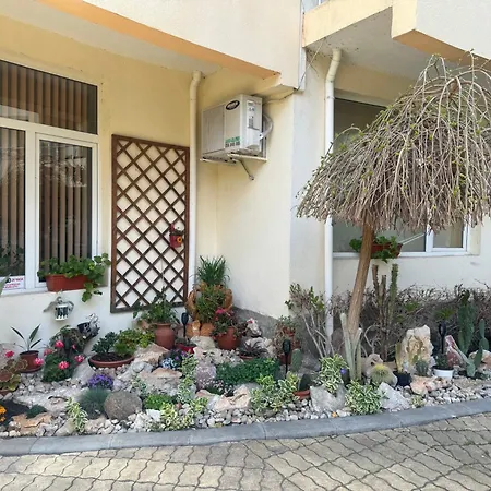 Yassen - Apartma 41 S Vyhledem Na Bazen
