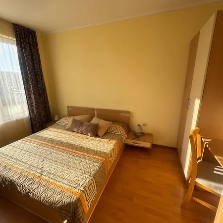 Yassen - Apartma 41 S Vyhledem Na Bazen * Sluneční pobřeží