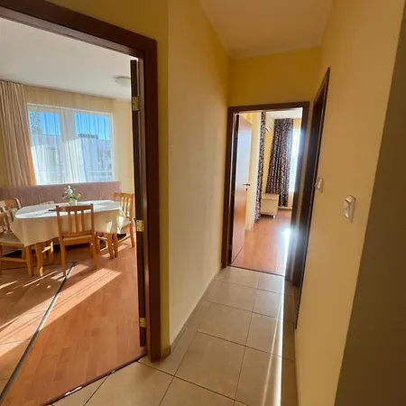 Apartmán Yassen - Apartma 41 S Vyhledem Na Bazen